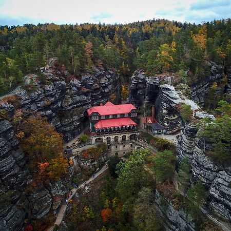 Landhotel Zum Erbgericht Щолпен Екстериор снимка
