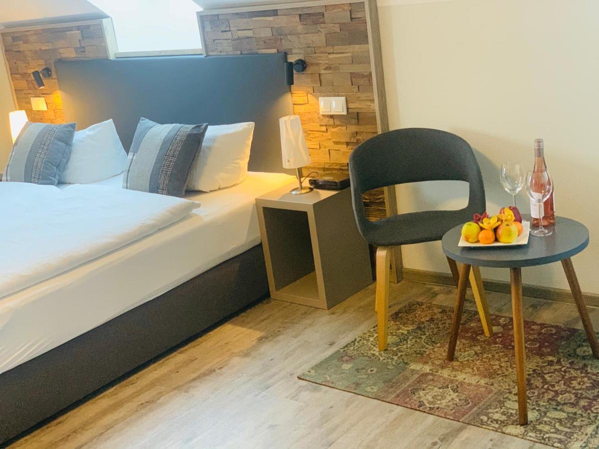 Landhotel Zum Erbgericht Щолпен Екстериор снимка