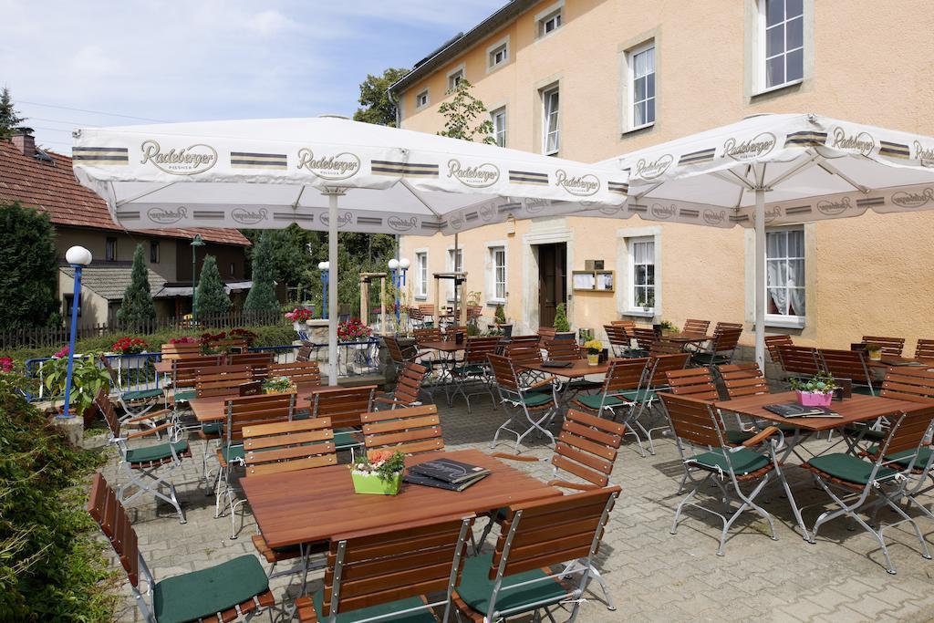 Landhotel Zum Erbgericht Щолпен Екстериор снимка