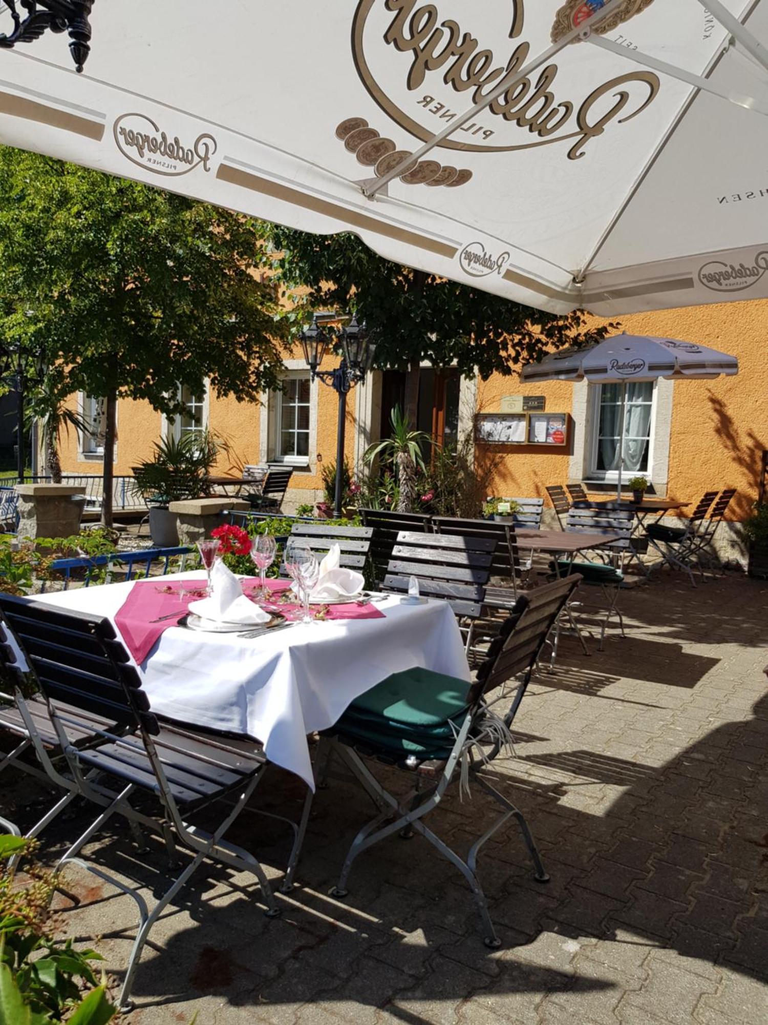 Landhotel Zum Erbgericht Щолпен Екстериор снимка