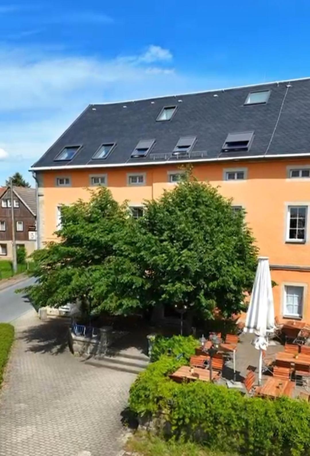 Landhotel Zum Erbgericht Щолпен Екстериор снимка