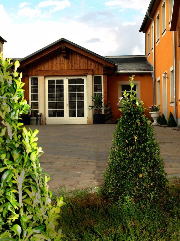 Landhotel Zum Erbgericht Щолпен Екстериор снимка