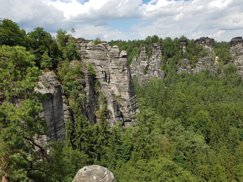 Landhotel Zum Erbgericht Щолпен Екстериор снимка